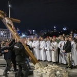 160-kilogramowy krzyż
