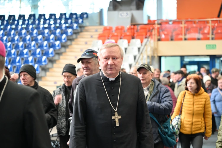 Wielkanocne śniadanie Caritas AG