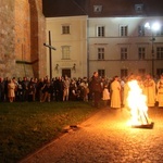 Płock. Wigilia Paschalna w katedrze