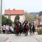 Wielkanocna procesja konna w Ostropie