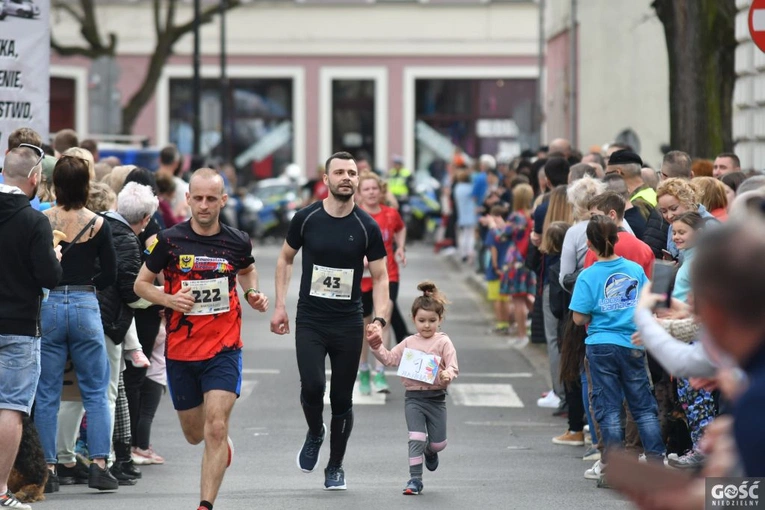To już dziesiąta edycja Biegu do Pustego Grobu