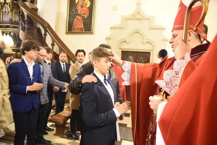 Bierzmowanie w Ciężkowicach 2024