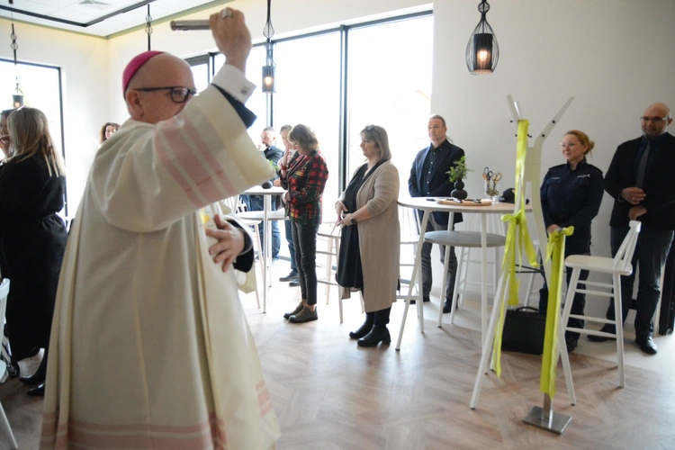 Poświęcenie gminnej stołówki w Dobrzeniu Wielkim