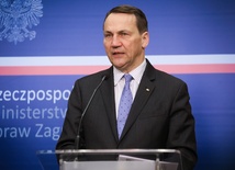 Minister Sikorski: Putin musi zrozumieć, że Sojusz stać na długi konflikt