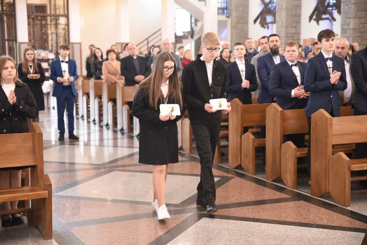 Bierzmowanie w Męcinie 2024