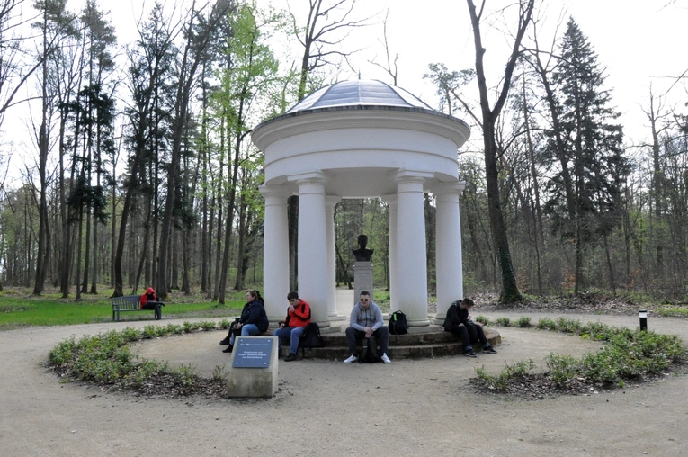 Park w Pokoju otwarty