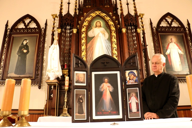 Można powiedzieć, że jesteśmy małymi Łagiewnikami