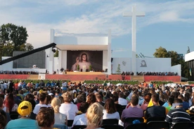 Badania wśród młodych z 8 krajów potwierdzają, że wiara odgrywa ważną rolę