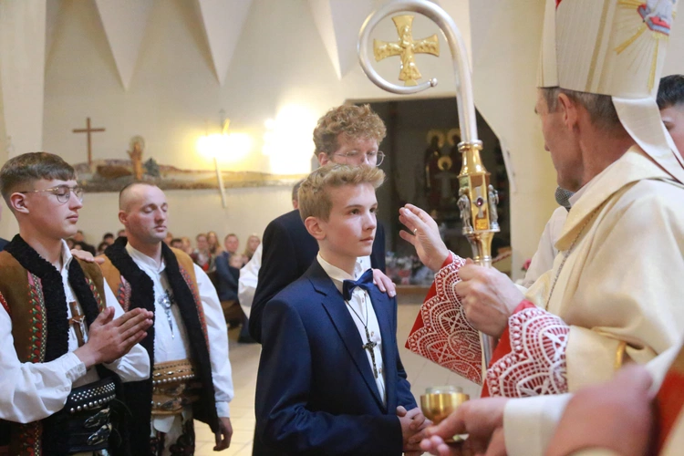 Bierzmowanie w Tylmanowej