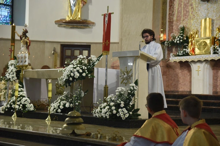 15 lat całodbowej adoracji Najświętszego Sakramentu w Dąbrowie Tarnowskiej