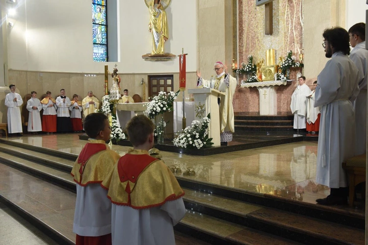 15 lat całodbowej adoracji Najświętszego Sakramentu w Dąbrowie Tarnowskiej