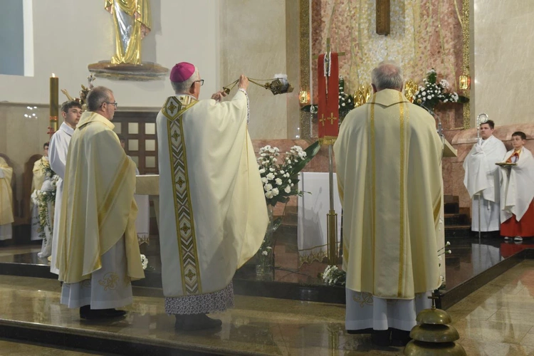 15 lat całodbowej adoracji Najświętszego Sakramentu w Dąbrowie Tarnowskiej