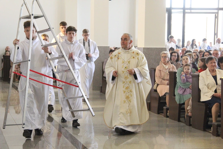 Stary Sącz. Dedykacja kościoła pw. Bożego Miłosierdzia