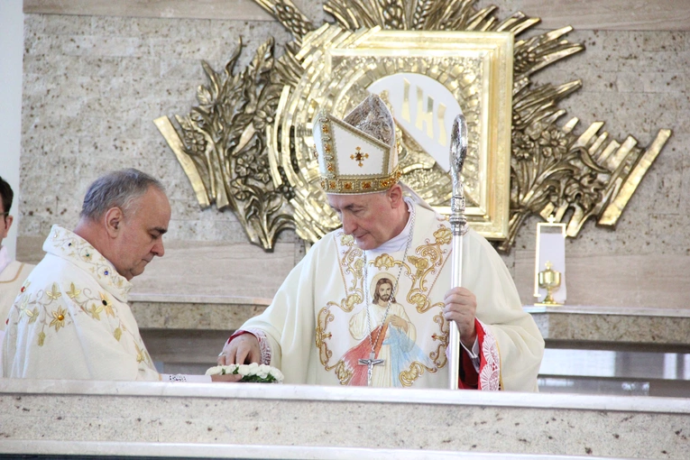Stary Sącz. Dedykacja kościoła pw. Bożego Miłosierdzia