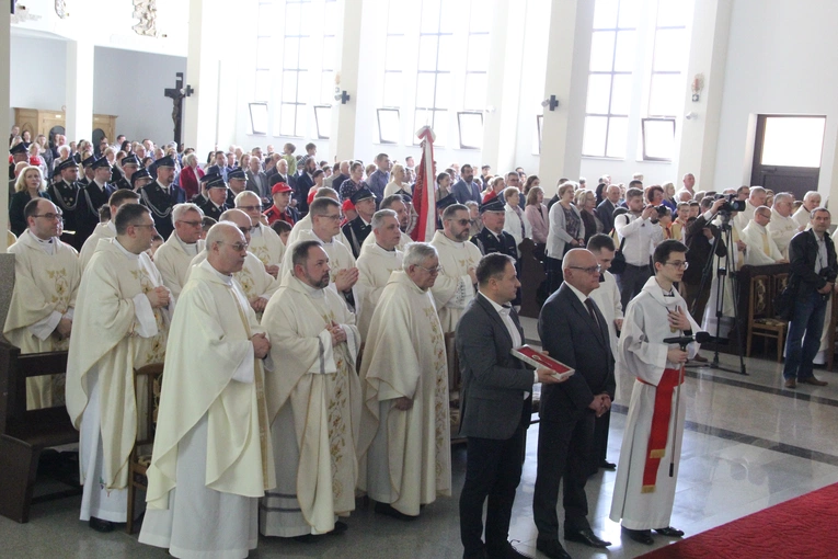 Stary Sącz. Dedykacja kościoła pw. Bożego Miłosierdzia