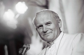 Jan Paweł II w czasie pierwszej pielgrzymki do Polski w 1979 roku. 