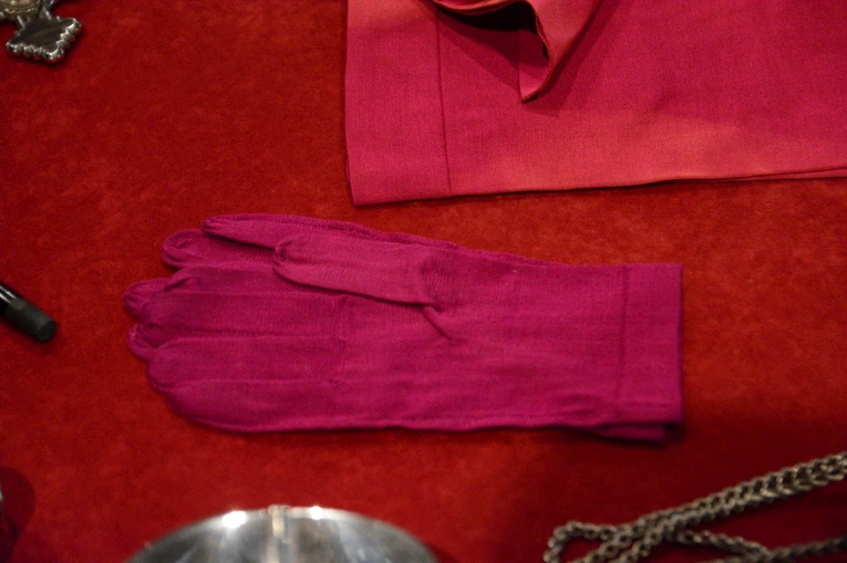 Przekazanie pamiątek po bp. Józefie Nathanie