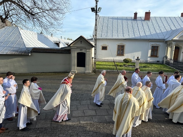 Stary Sącz. Poświęcenie zrekonstruowanych organów