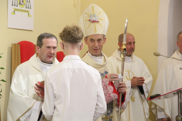 Bierzmowanie w Dębicy-Latoszynie 2024