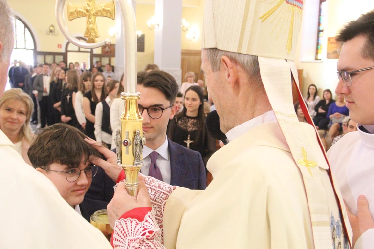 Bierzmowanie w Dębicy-Latoszynie 2024