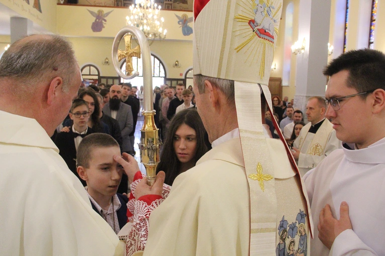 Bierzmowanie w Dębicy-Latoszynie 2024