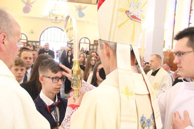 Bierzmowanie w Dębicy-Latoszynie 2024