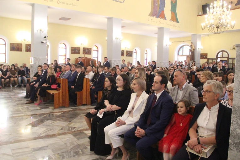 Bierzmowanie w Dębicy-Latoszynie 2024