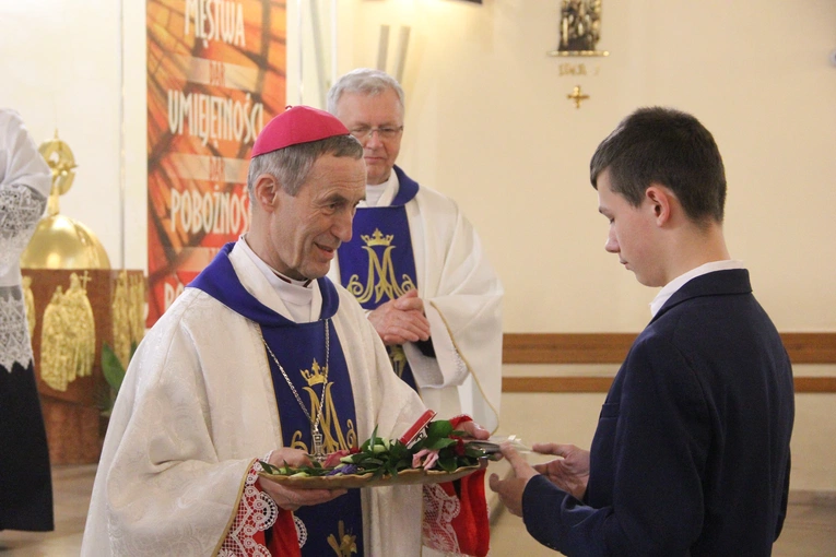 Bierzmowanie u Matki Bożej Anielskiej w Dębicy