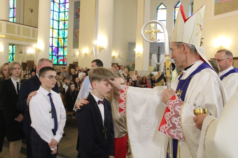 Bierzmowanie u Matki Bożej Anielskiej w Dębicy