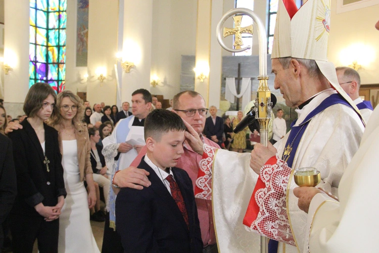 Bierzmowanie u Matki Bożej Anielskiej w Dębicy