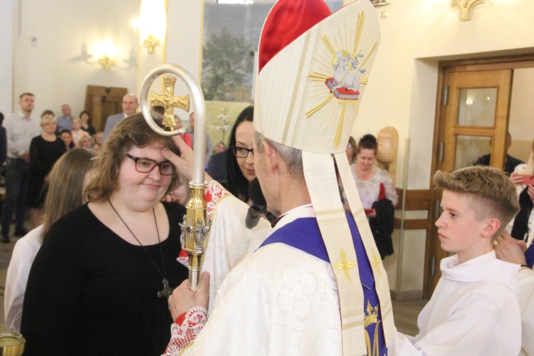 Bierzmowanie u Matki Bożej Anielskiej w Dębicy