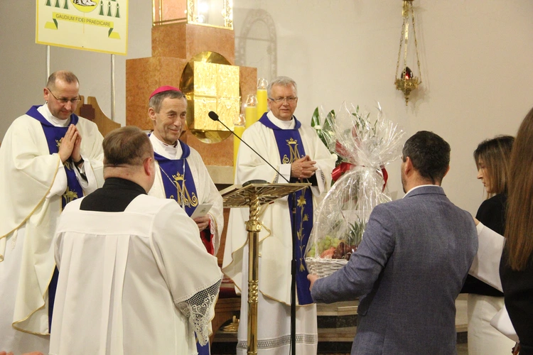 Bierzmowanie u Matki Bożej Anielskiej w Dębicy