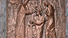 Biskup Jordan chrzci Mieszka I. Z prawej strony małżonka księcia, Dobrawa. Płaskorzeźba z drzwi katedry Chrystusa Króla w Katowicach.
