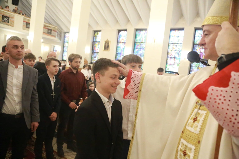 Bierzmowanie w parafii pw. św. Jana Nepomucena w Bochni