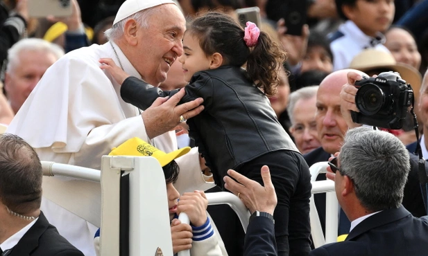 Franciszek: Odkryjmy męstwo Jezusa i uczmy się go ze świadectwa świętych