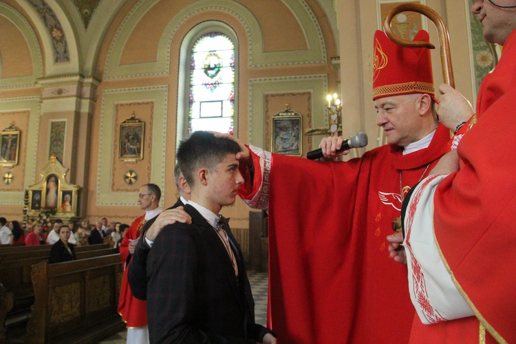 Bierzmowanie w Mikluszowicach 2024