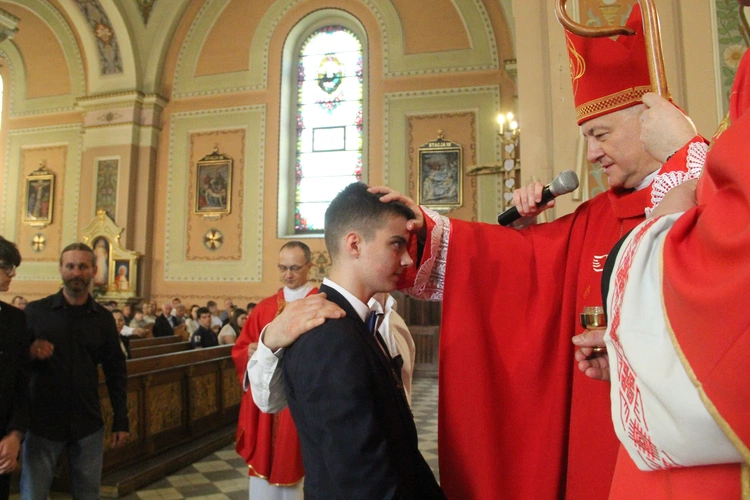 Bierzmowanie w Mikluszowicach 2024