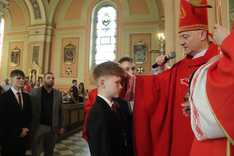 Bierzmowanie w Mikluszowicach 2024