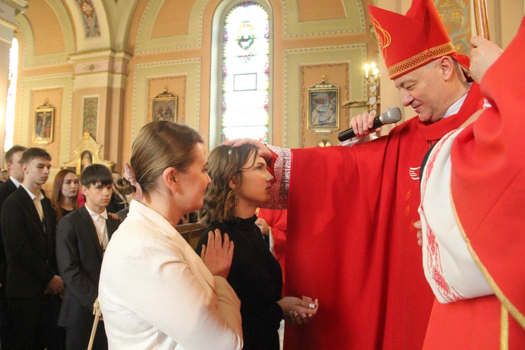 Bierzmowanie w Mikluszowicach 2024