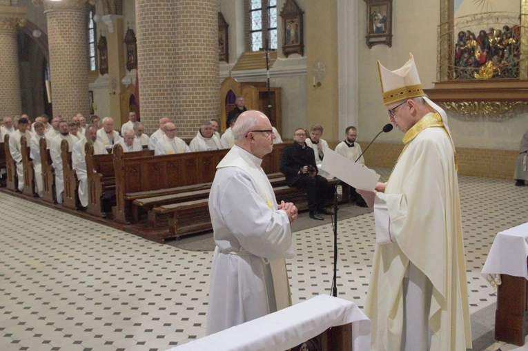 Wręczenie tytułów dziekana honorowego i radcy duchownego 