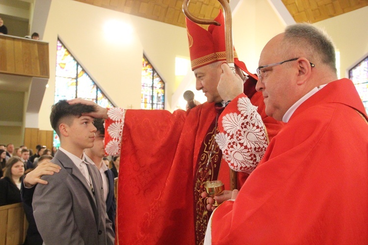 Tarnów. Bierzmowanie w Miłosierdziu Bożym