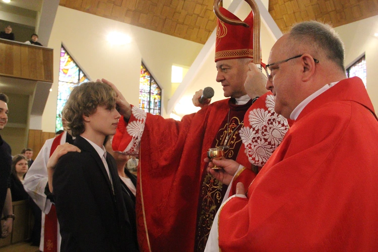 Tarnów. Bierzmowanie w Miłosierdziu Bożym