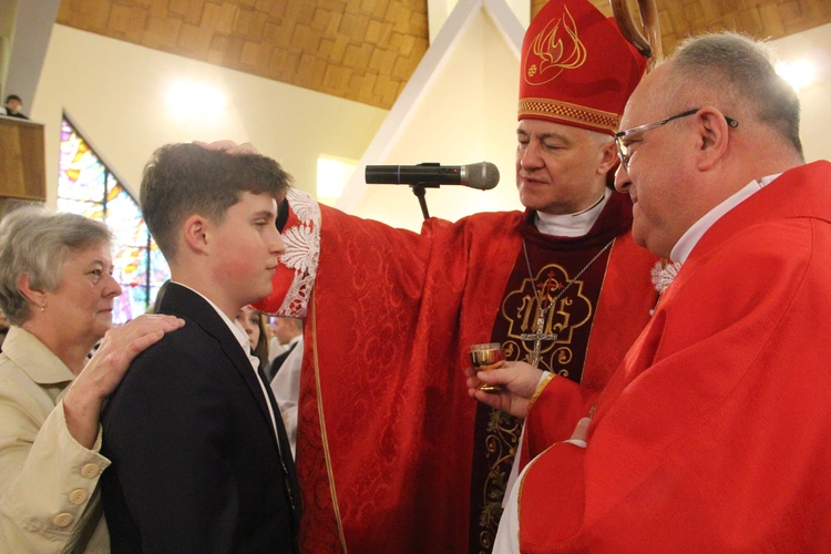 Tarnów. Bierzmowanie w Miłosierdziu Bożym