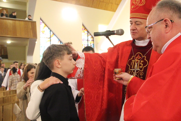 Tarnów. Bierzmowanie w Miłosierdziu Bożym