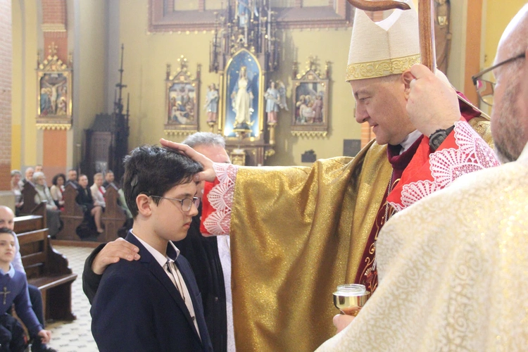 Tarnów. Bierzmowanie u misjonarzy