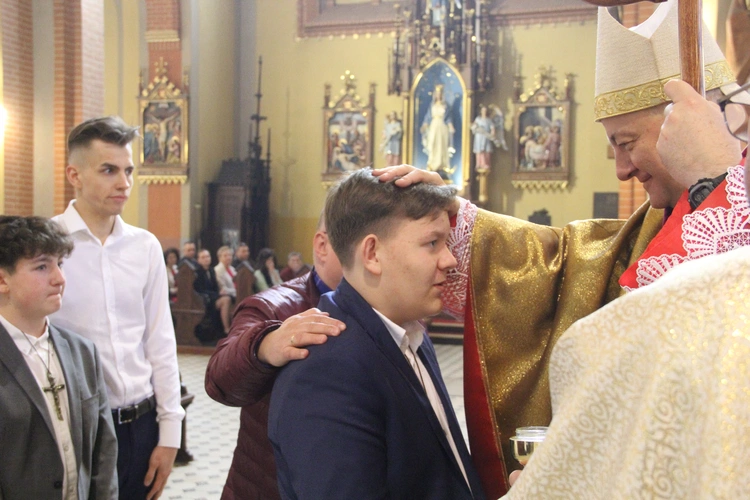 Tarnów. Bierzmowanie u misjonarzy