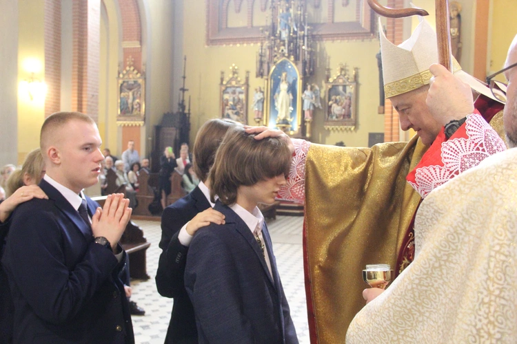 Tarnów. Bierzmowanie u misjonarzy