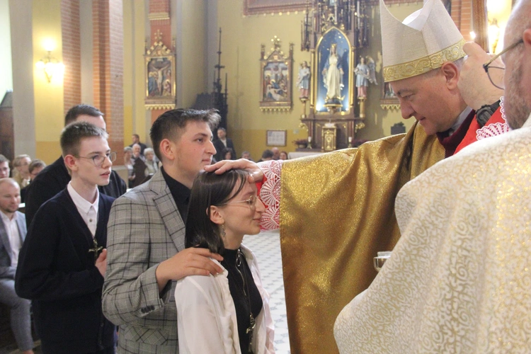 Tarnów. Bierzmowanie u misjonarzy