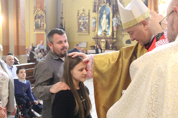 Tarnów. Bierzmowanie u misjonarzy