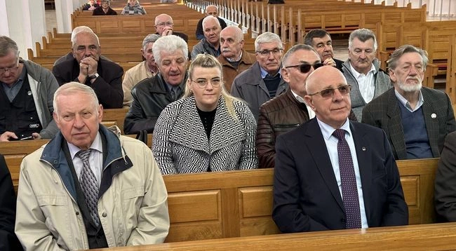 Internowani w "Czerwnym Borze" na spotkaniu w Stalowej Woli.